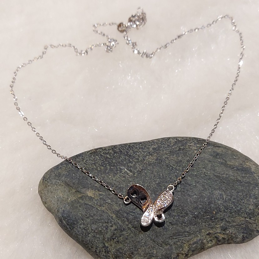 Silver necklace
