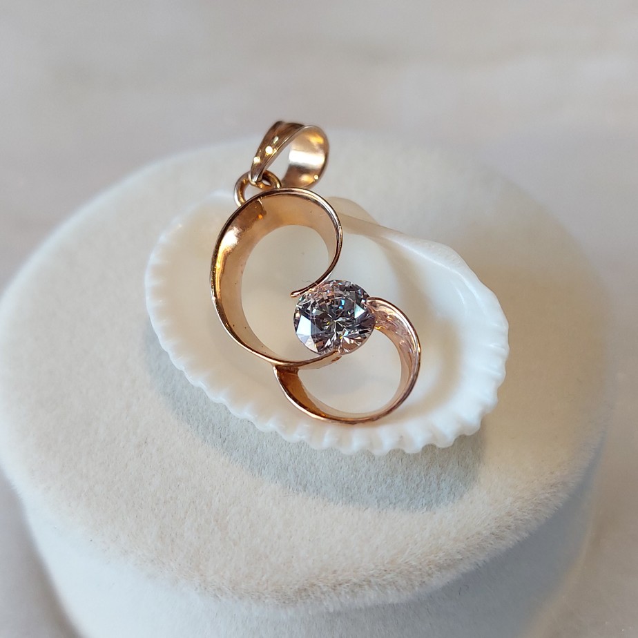 Rose Gold Pendant - Image 2