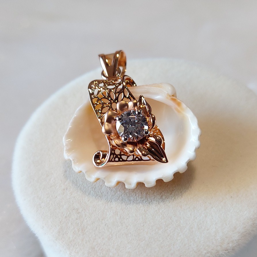 Rose Gold Pendant - Image 2