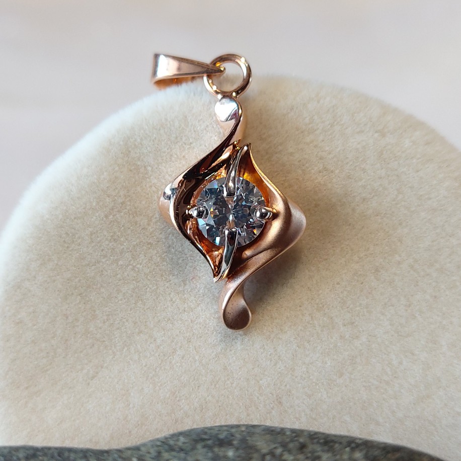 Rose Gold Pendant - Image 2