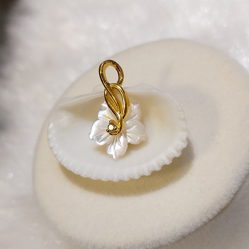 Pendant - Image 2