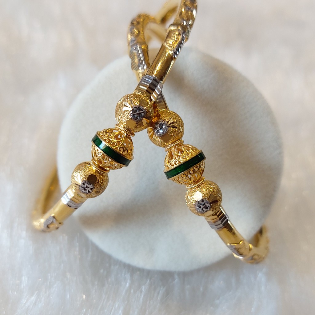22K Gold Modhiya Kadli Bangle