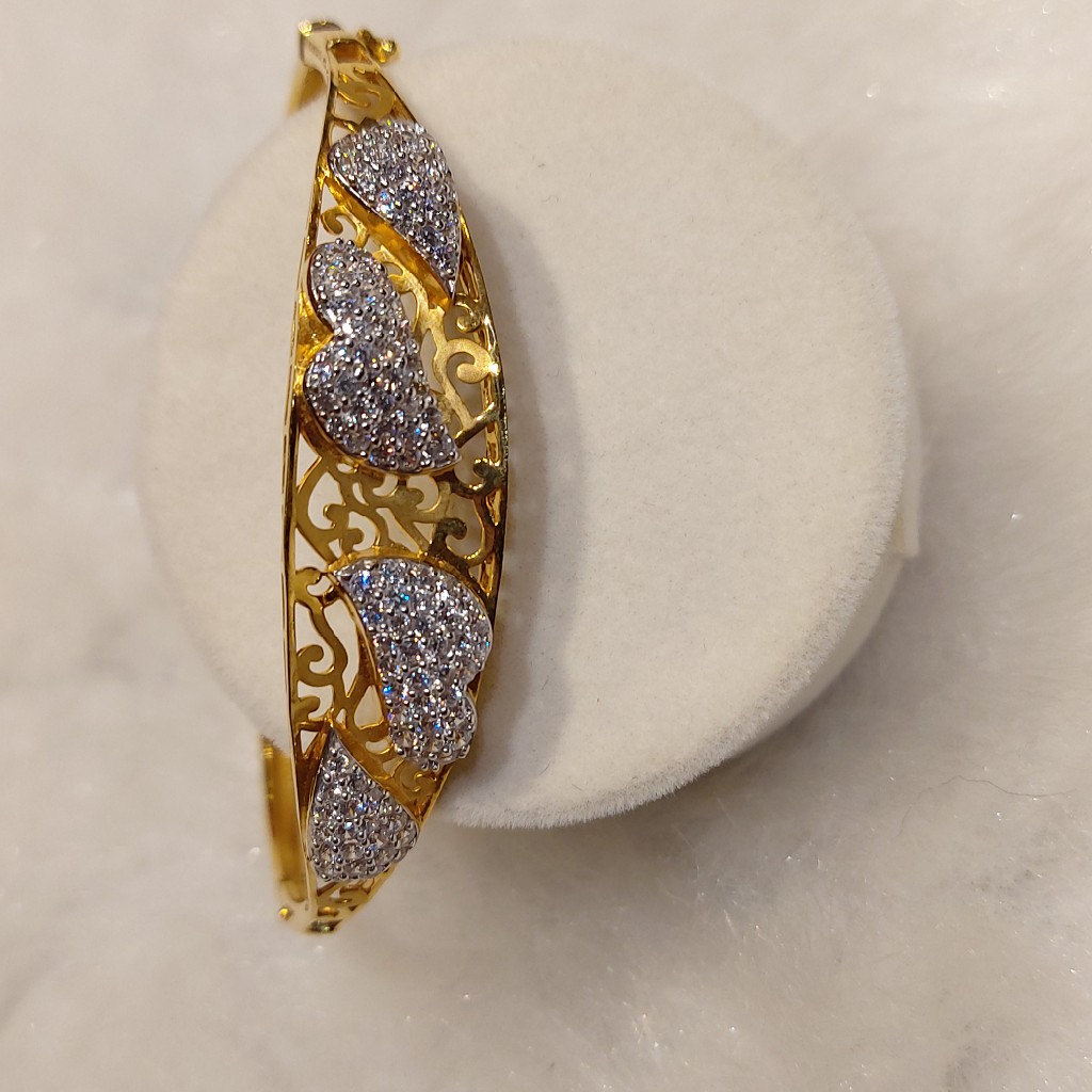 Ladies bracelet