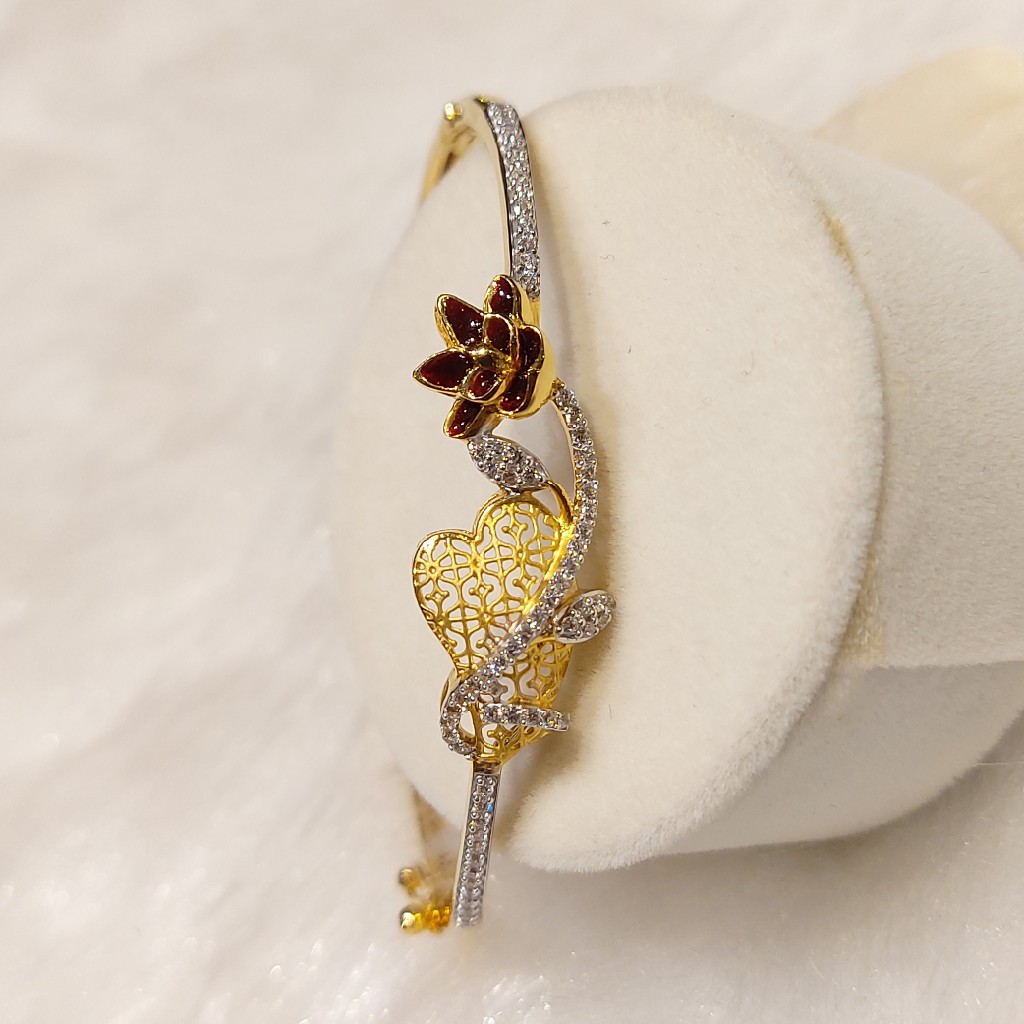 Ladies bracelet