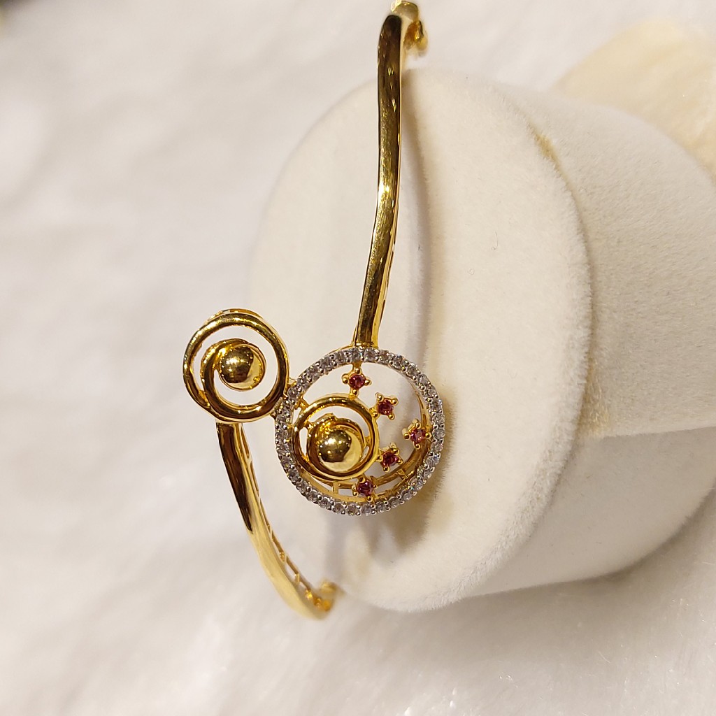 Ladies bracelet