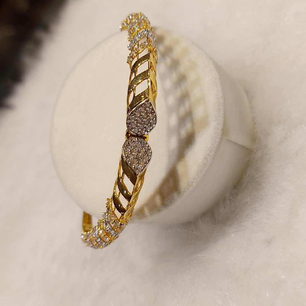 Ladies bracelet