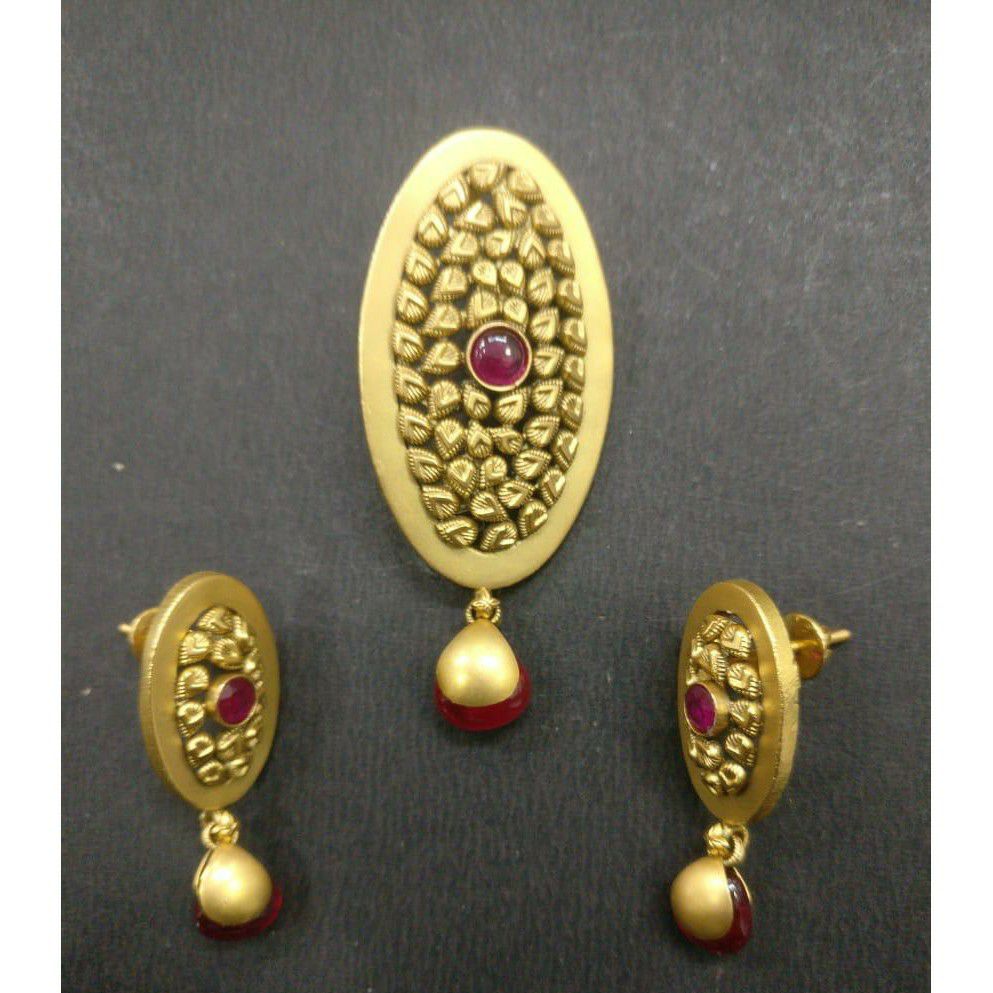 916 antique pendant set