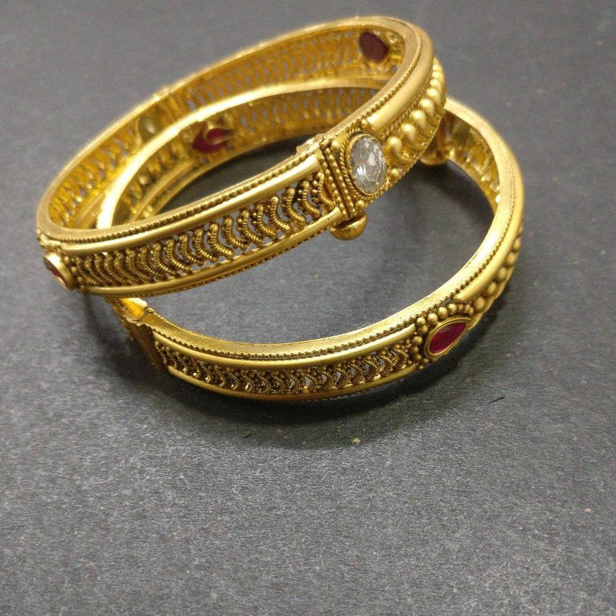 916 Gold Antique Bangles BJ-B010