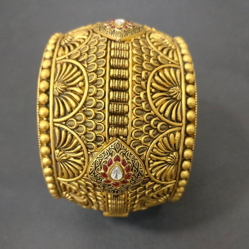 916 Gold Antique Traditional Kada For Bridal BJ-B009