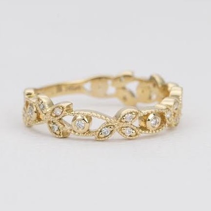 YELLOW GOLD FANCY RING