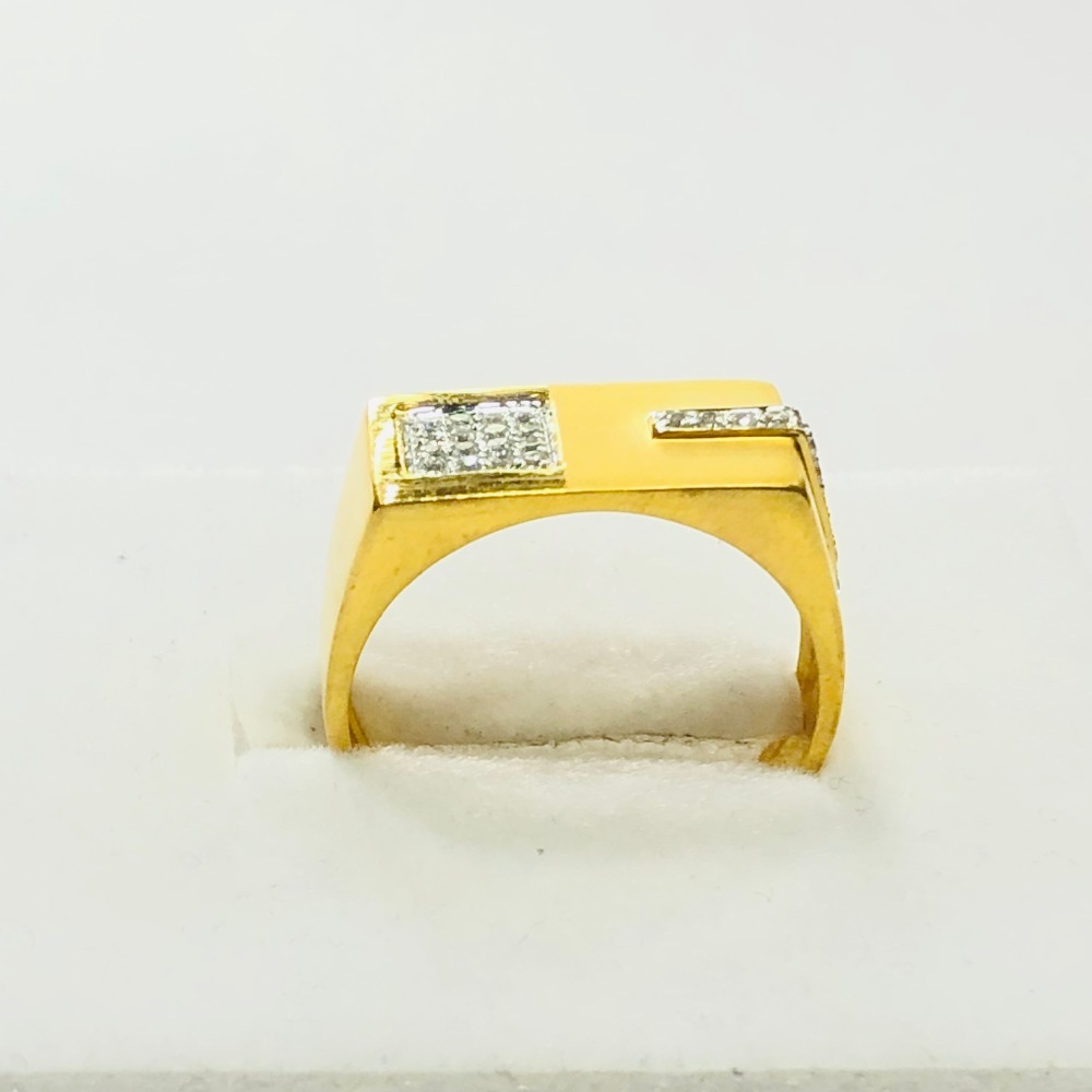 22kt, 916 hm, yellow gold matte with diamonds ring for men jkr223