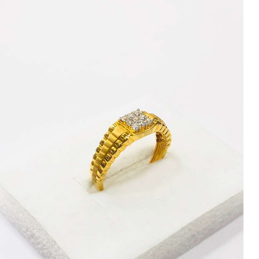 22kt, 916 HM, Yellow Gold slim textured Design Ring For Men JKR211