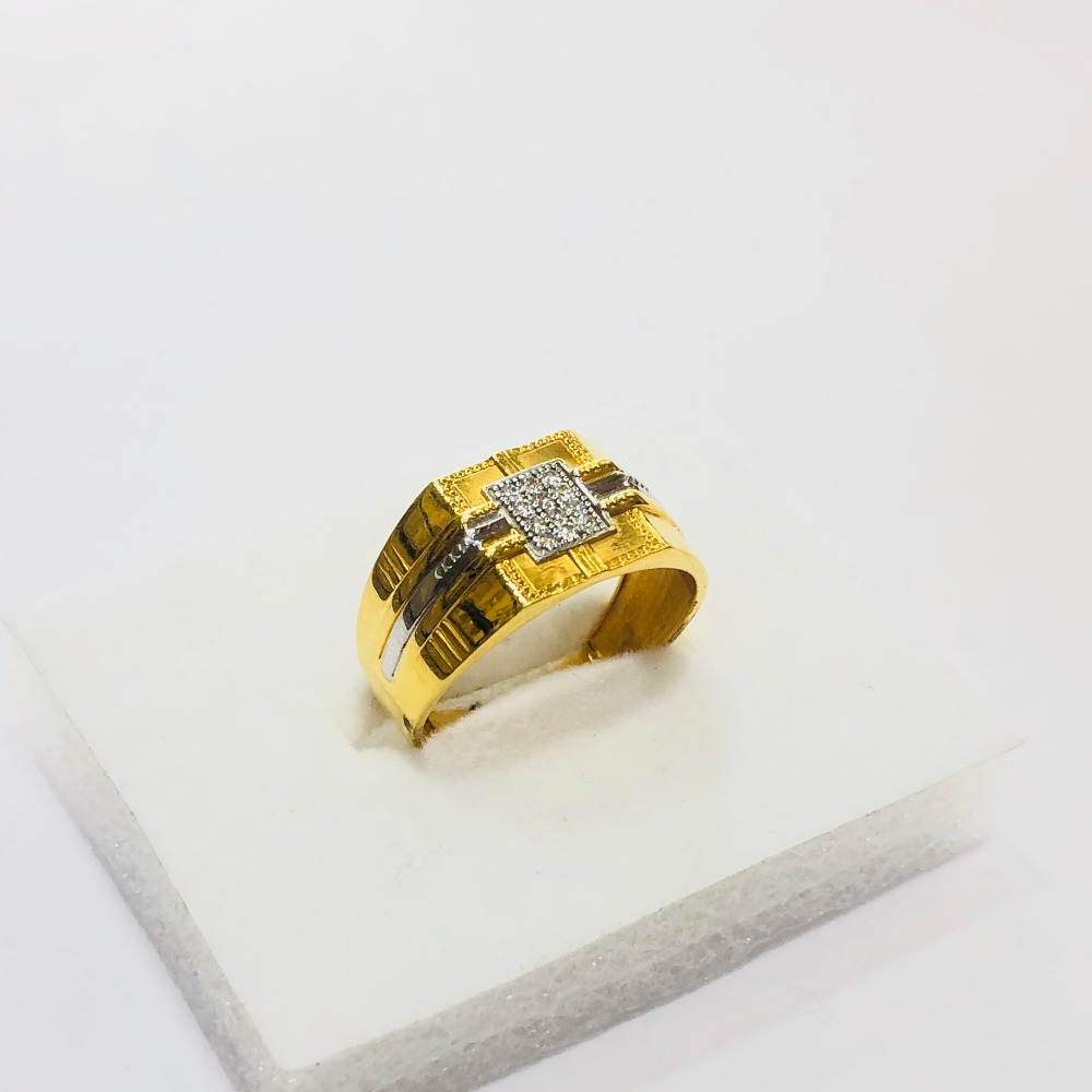 22kt, 916 HM, Yellow Gold AD broad square Design Ring For Men JKR212