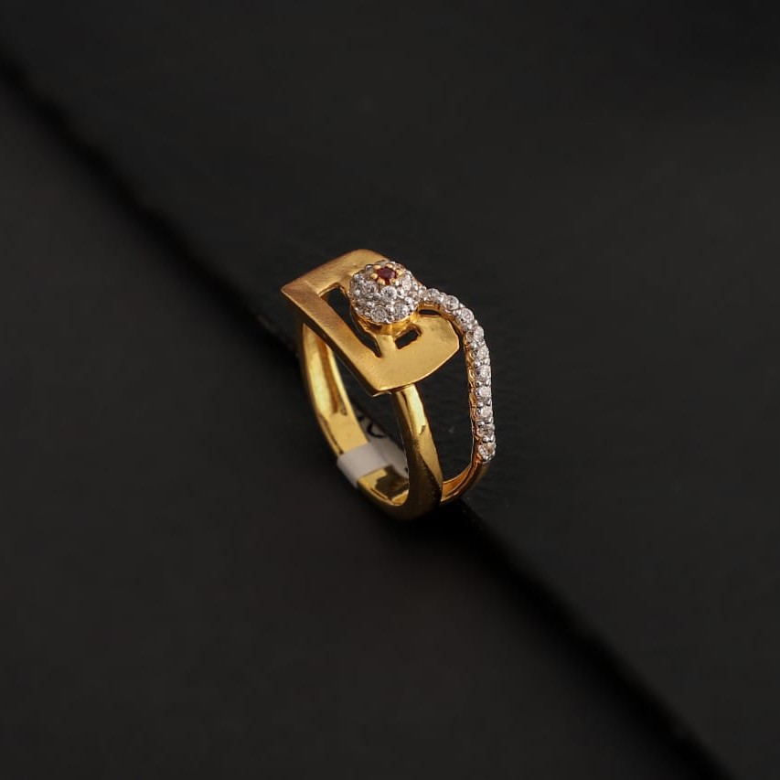 Ladies ring
