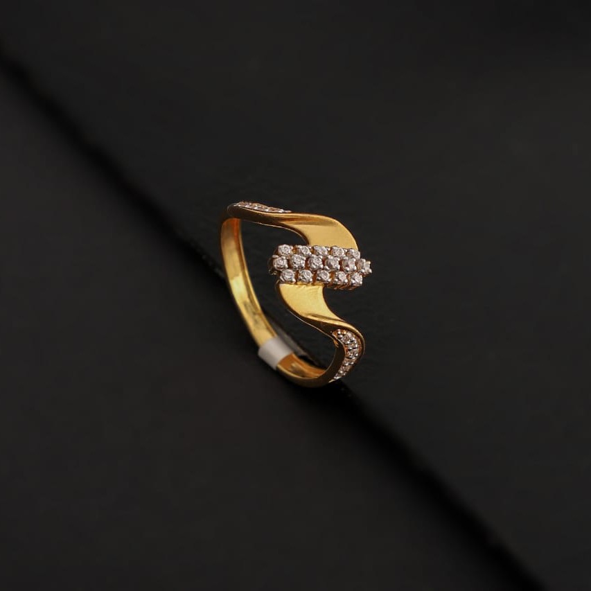 Ladies ring
