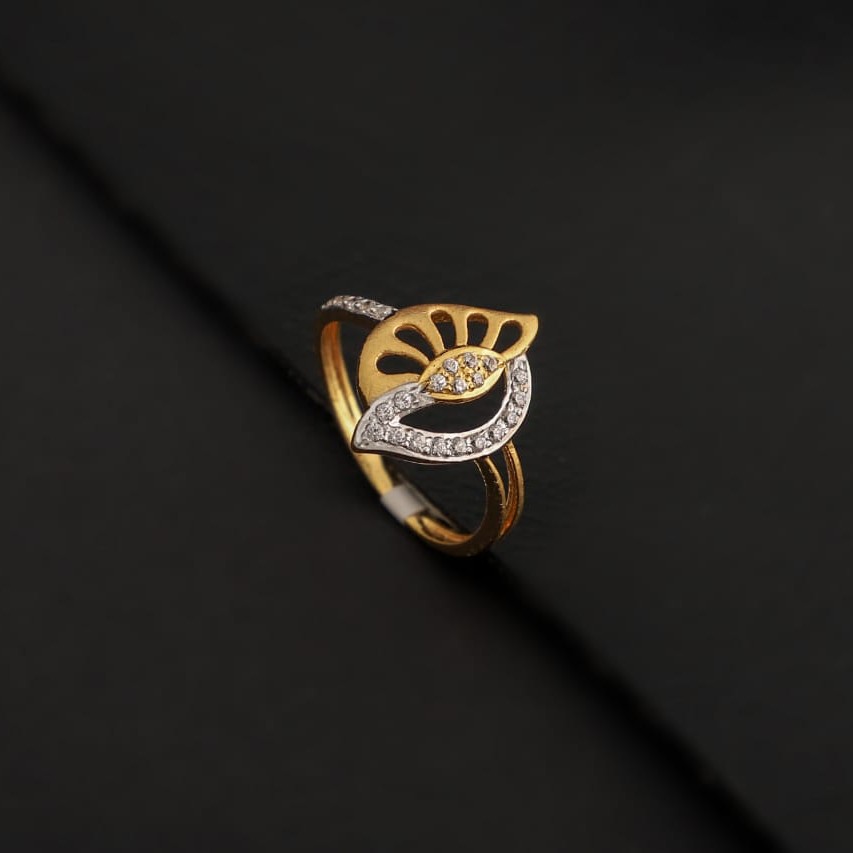 Ladies ring