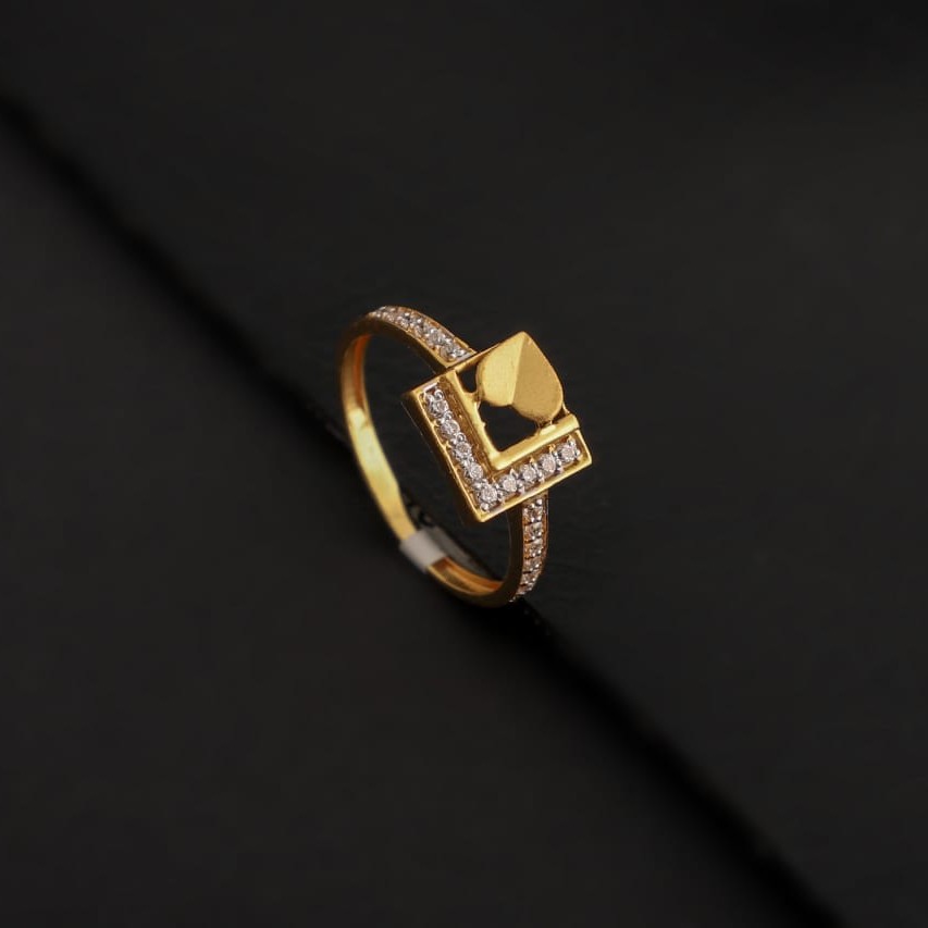 Ladies Ring