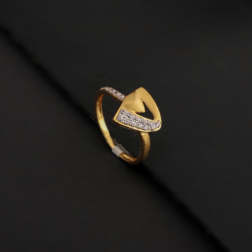 Ladies Ring