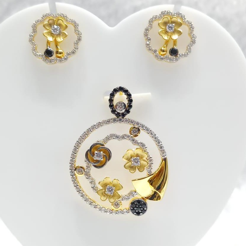 916 Gold CZ Pendant Set