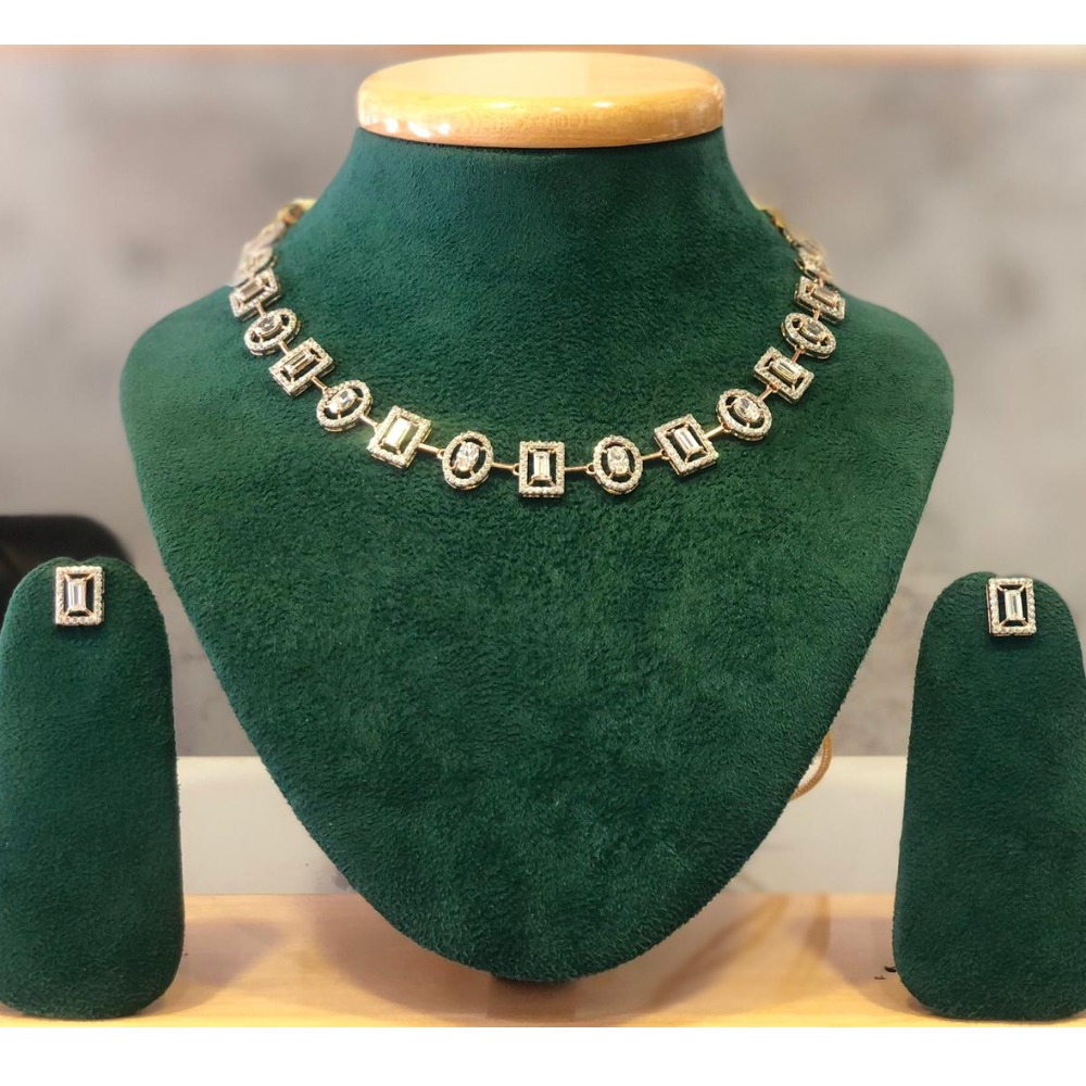 22K Gold Diamond Necklace Set
