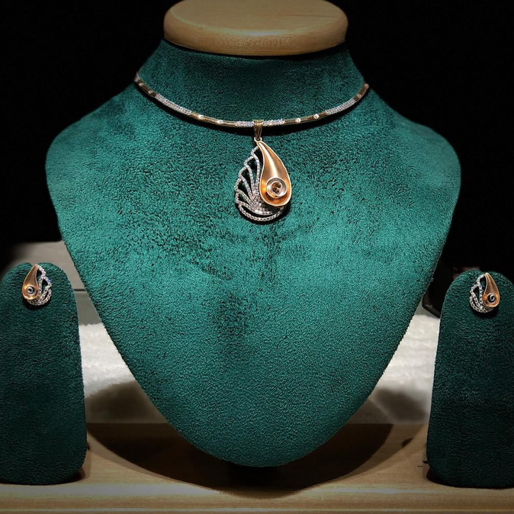18KT Rose Gold Fancy Necklace Set