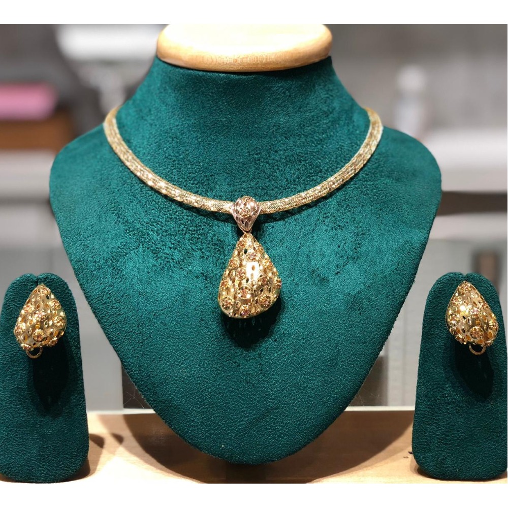 916 Gold Hallmark Designer Necklace Set