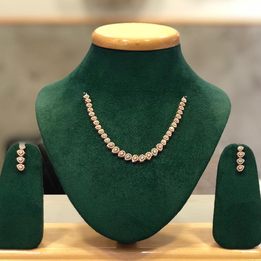 916 Gold CZ Leaf Design Necklace Set