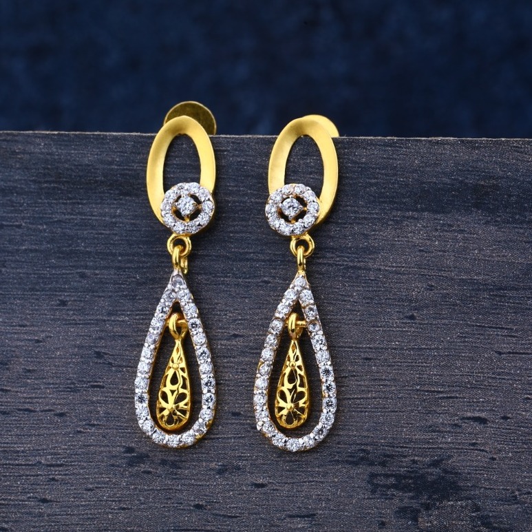 22KT Gold Hallmark Light Weight Latkan Earring