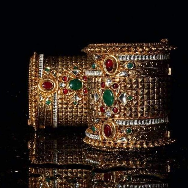 916 CZ Gold Traditional Jodhpuri Bridal Bangle