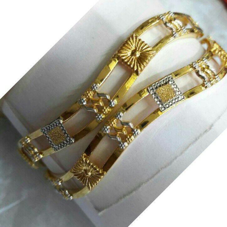 22KT Gold Modern Ladies Bangles