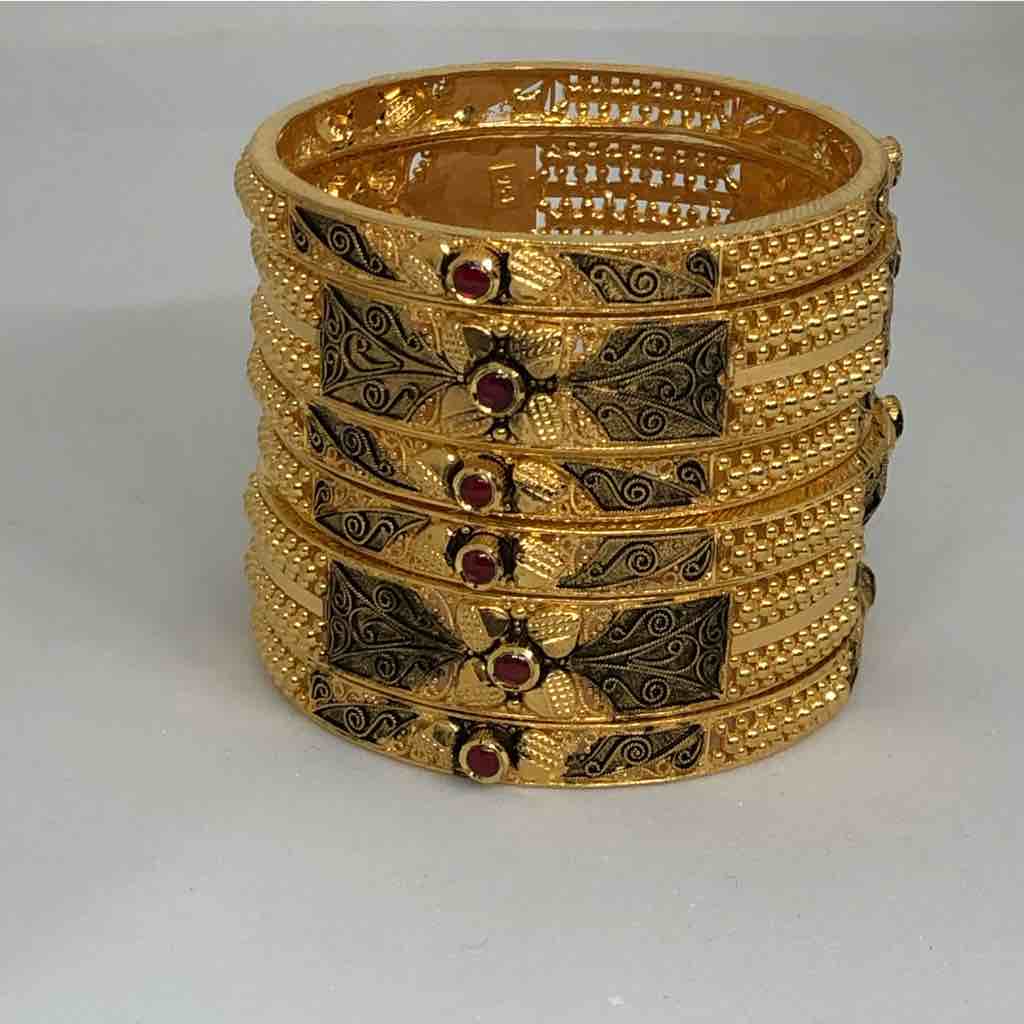 22kt 916 exclusive antique bangle