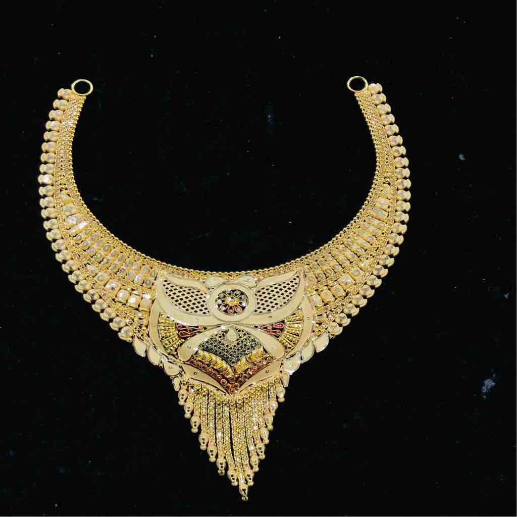 18ct exclusive ladies necklace