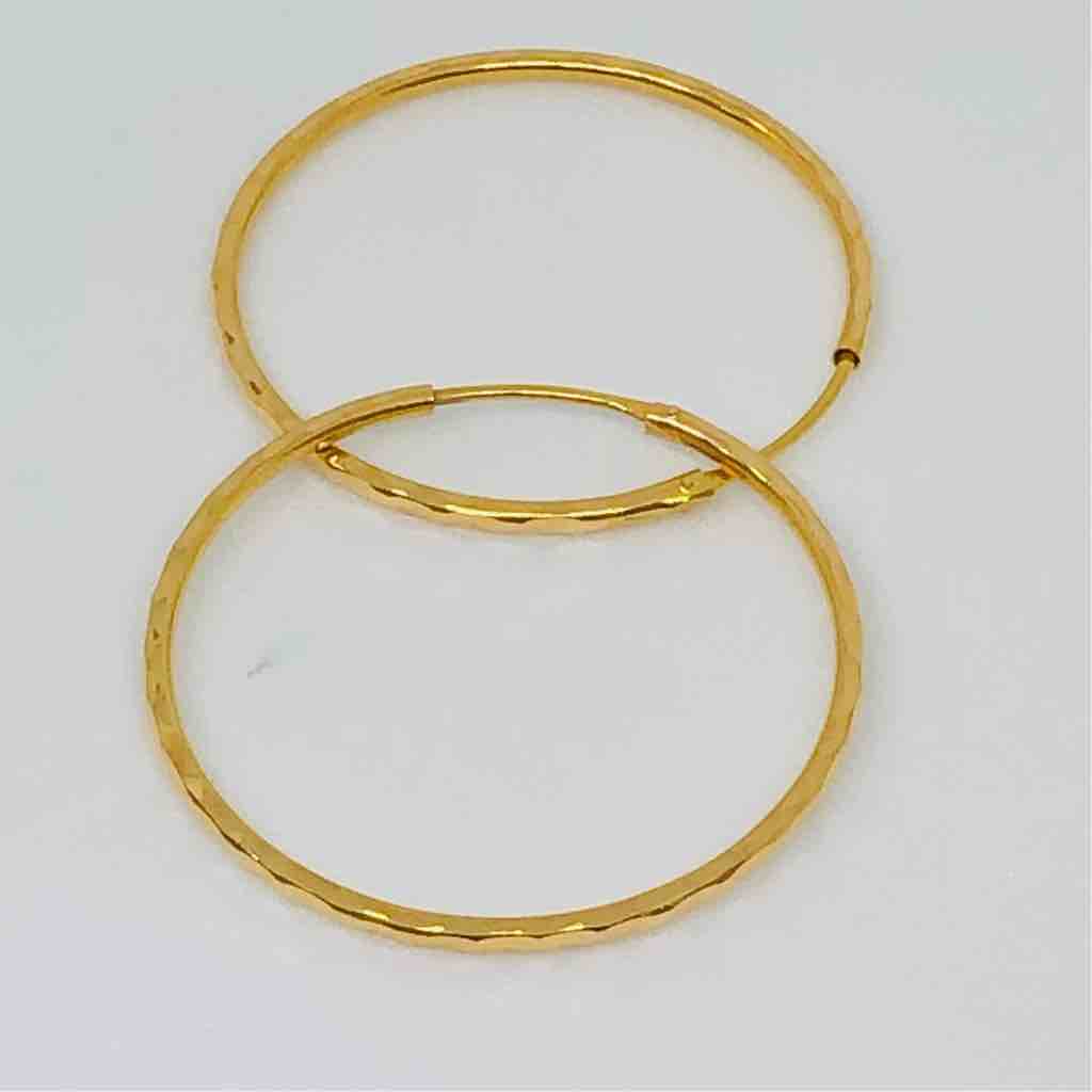 18kt exclusive ladies plain round earring