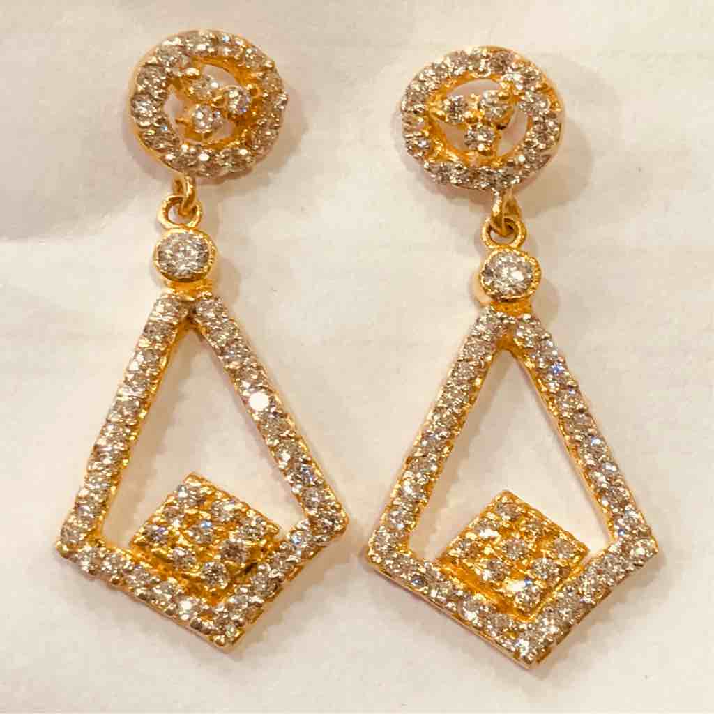 18kt exclusive ladies rose gold earring