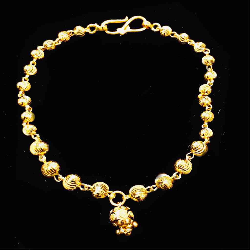 exclusive plain gold ladies bracelet