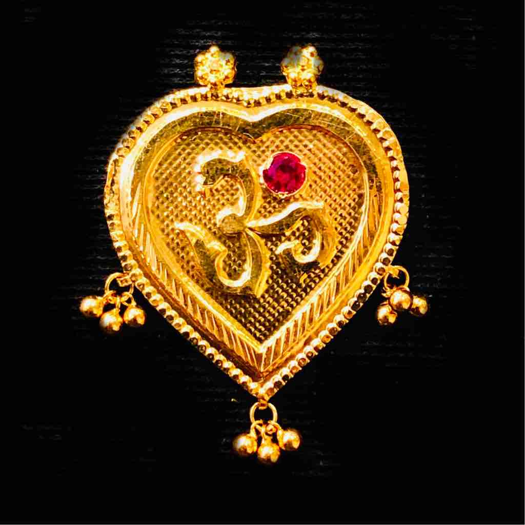 916 Gold Exclusive Om Pendant