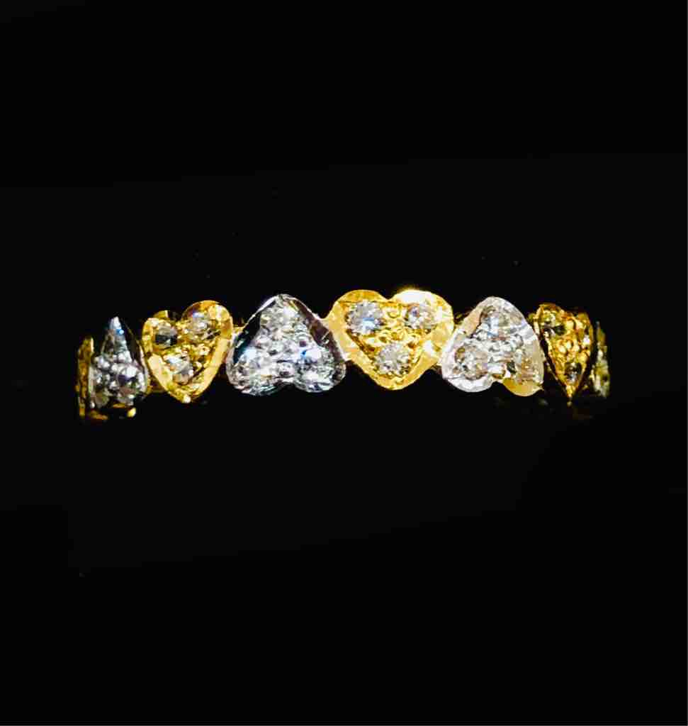22KT Gold Attractive Heart Shape Ladies Ring