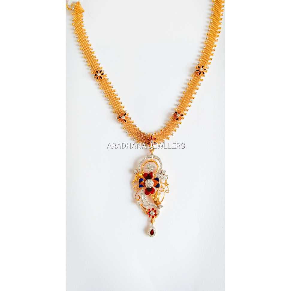 916 fancy Diamond necklace
