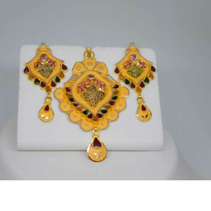 Gold minakari pendant set