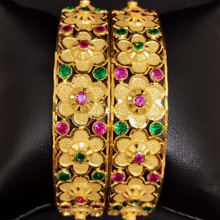 916 Gold Rajwadi Coloured Stone Bangles