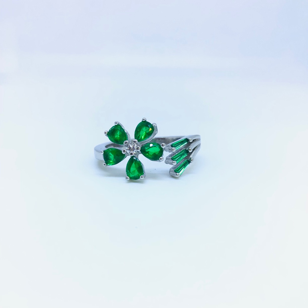 FANCY STERLING SILVER GREEN STONE RING