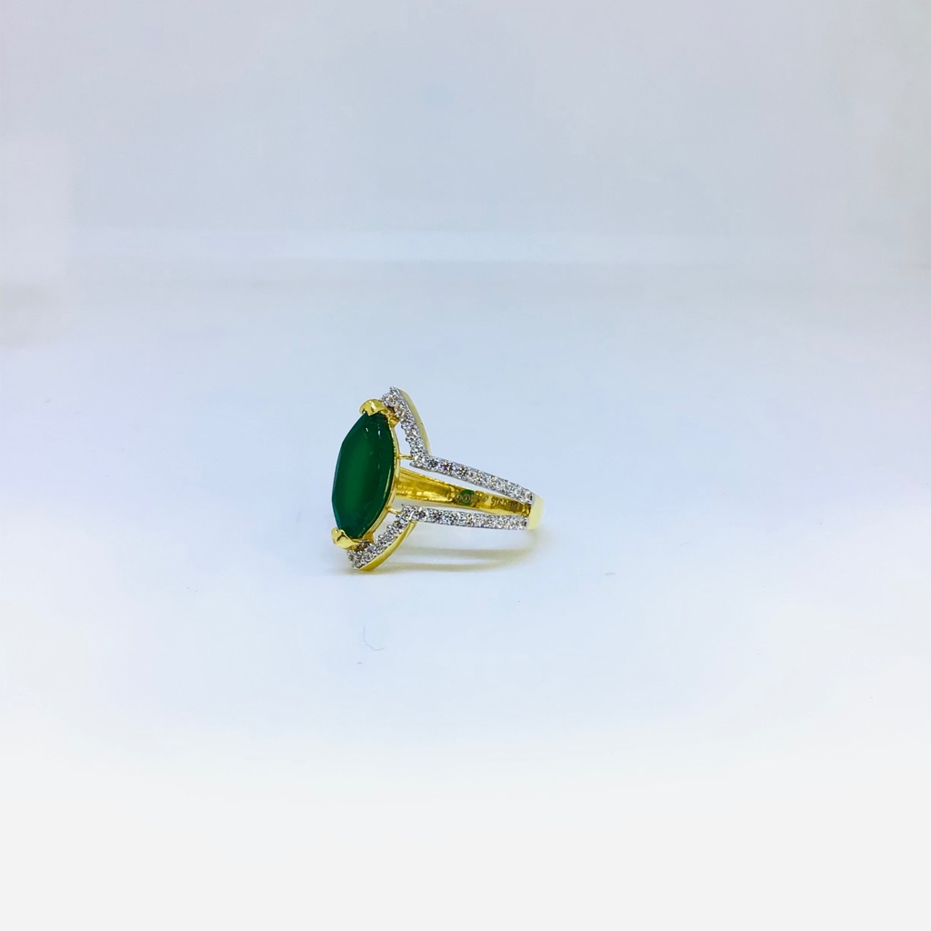 DESIGNING FANCY GREEN STONE RING - Image 3