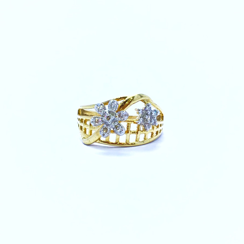 REAL DIAMOND FANCY FLOWER RING