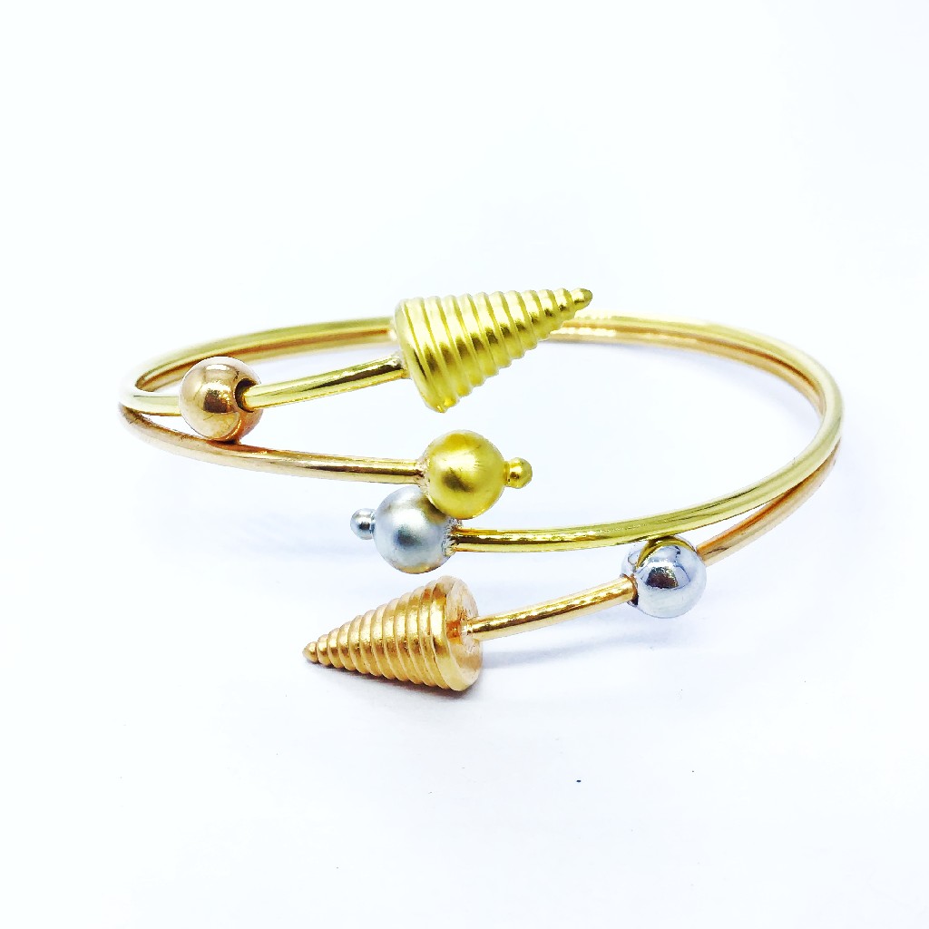 BRANDED FANCY GOLD KADA BRACELET
