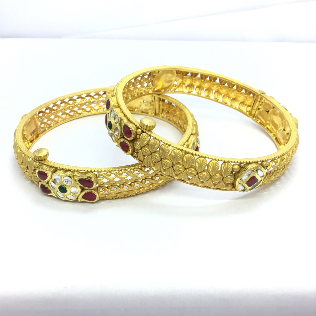 Designing gold bangles