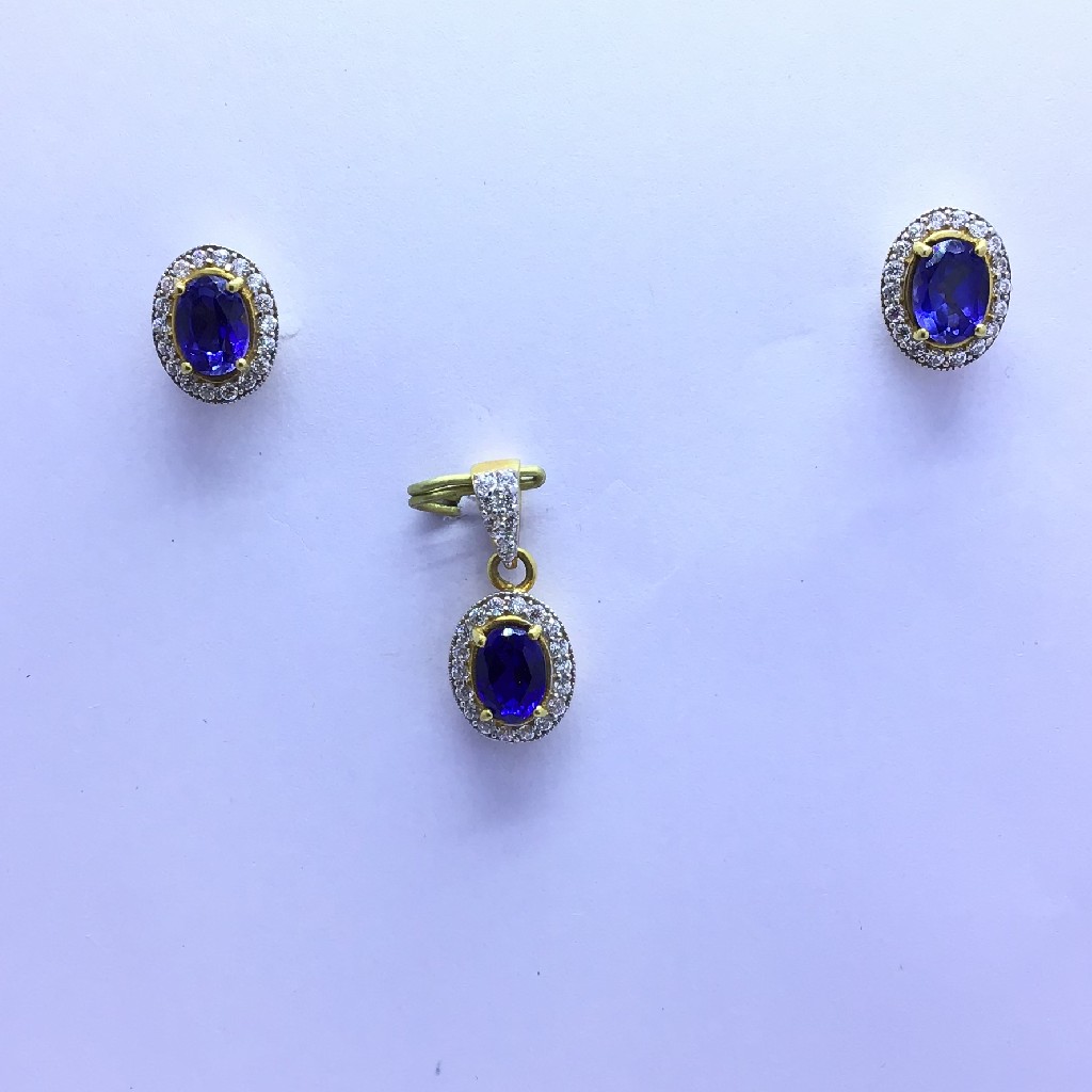 FANCY STONE GOLD PENDANT SET