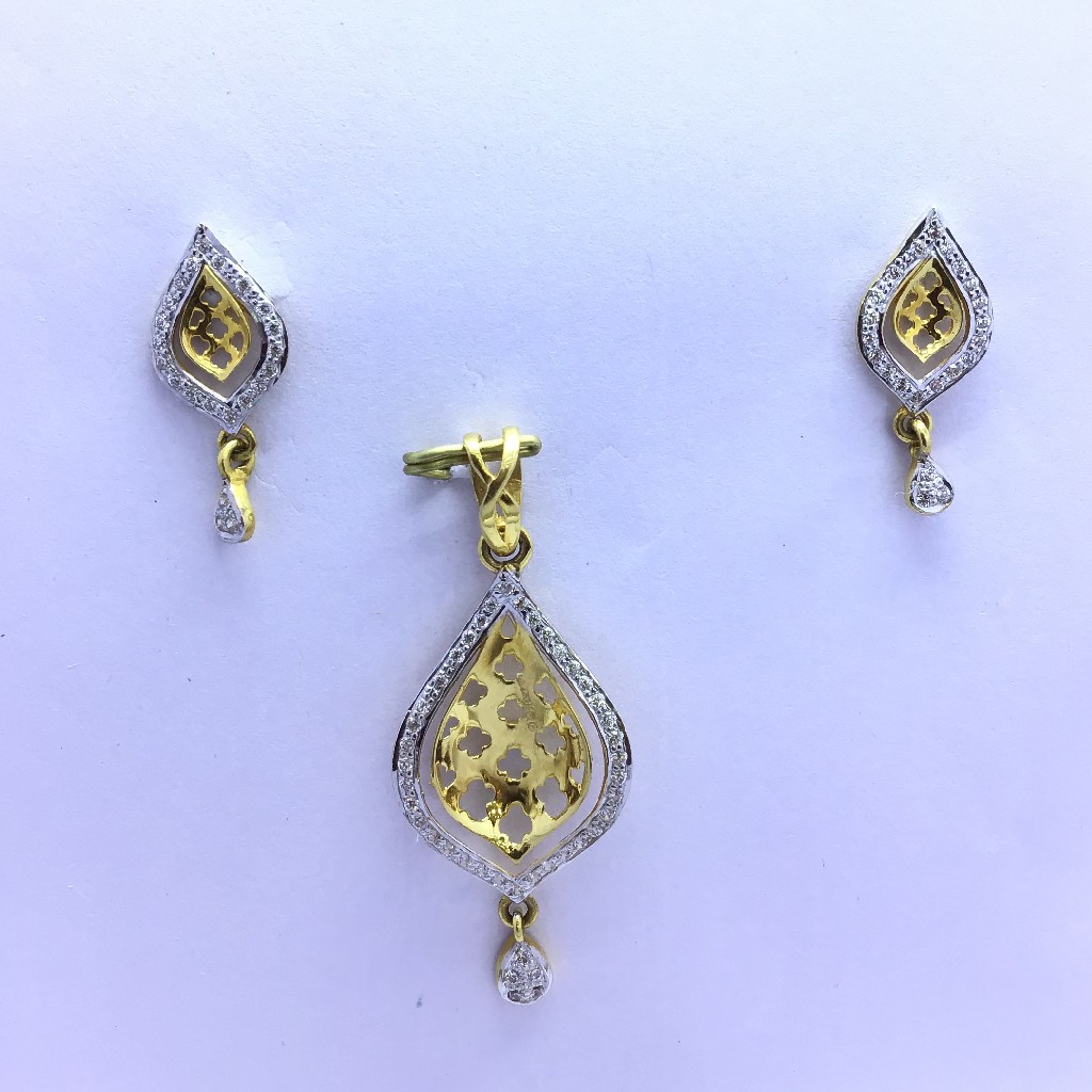 DESIGNING FANCY GOLD PENDANT SET