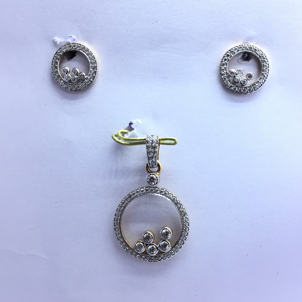 DESIGNING ROUND FANCY GOLD PENDANT SET