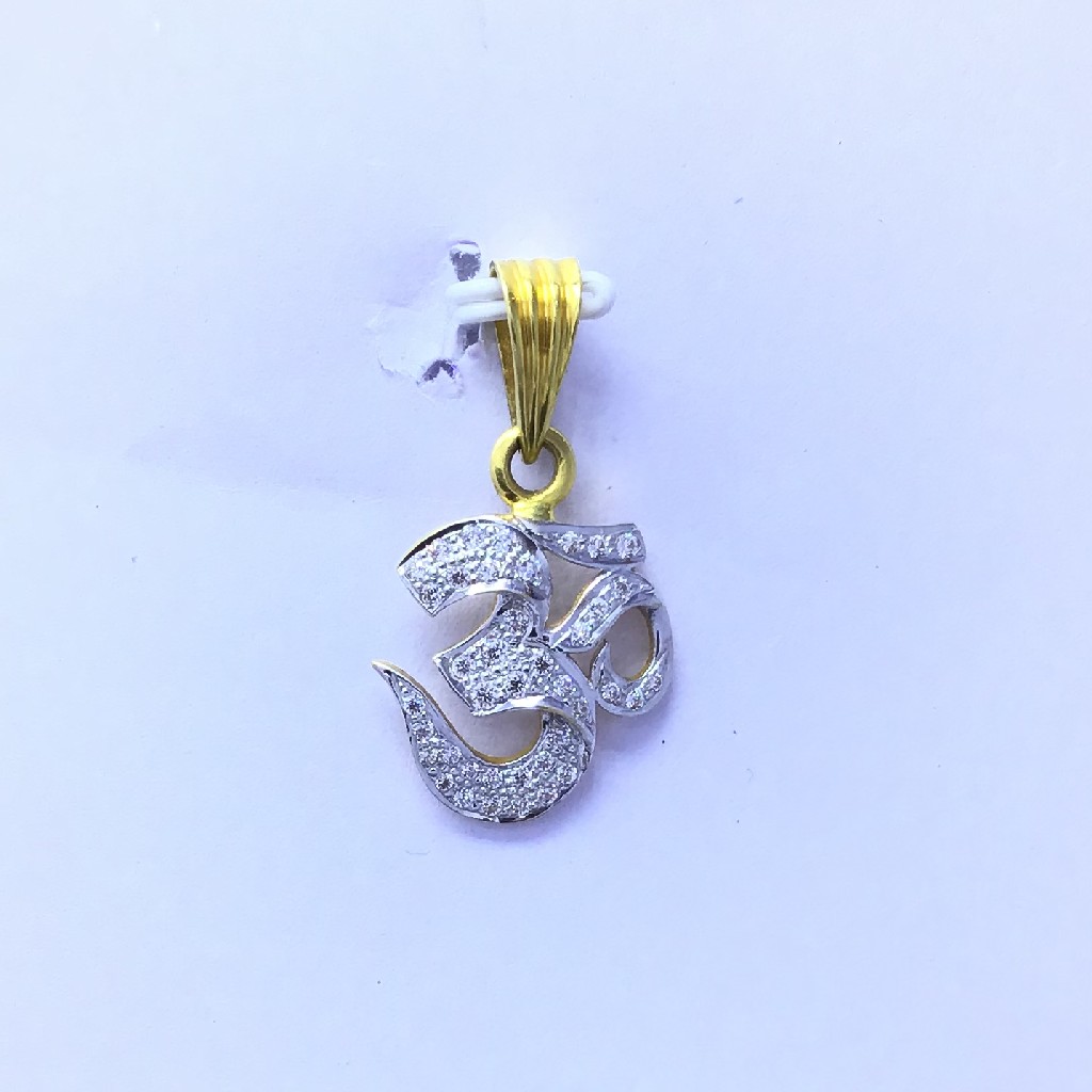 OM DESIGNING FANCY GOLD PENDANT