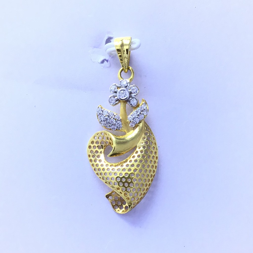 DESIGNED GOLD FANCY PENDANT